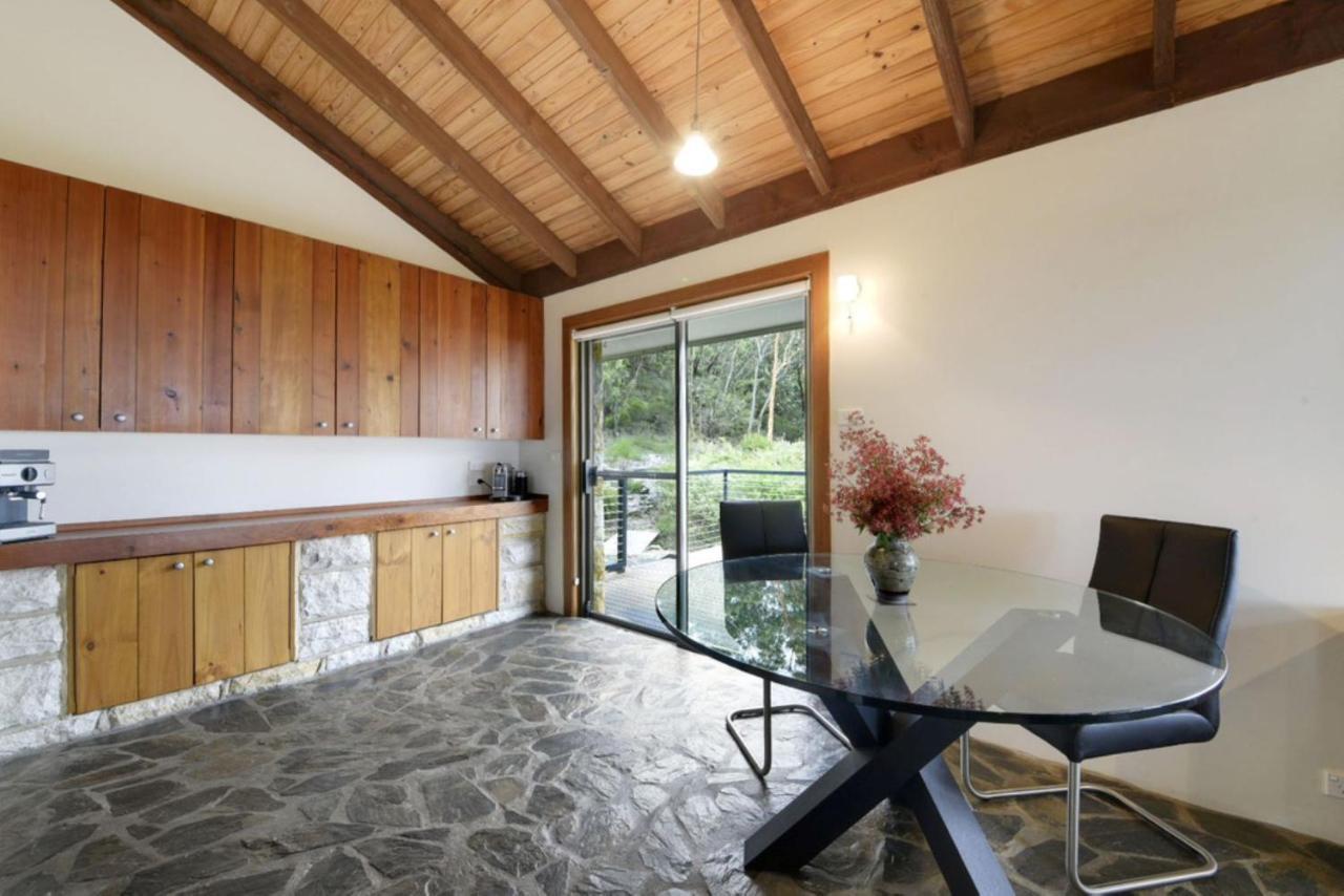 Sydney View Villa Woodford Exterior photo