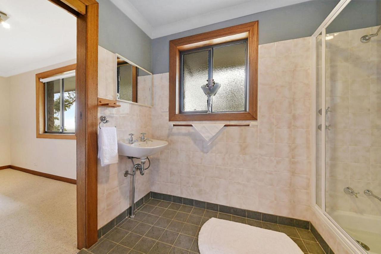 Sydney View Villa Woodford Exterior photo